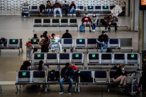 Piden en Brasil exigir test negativos también para vuelos domésticos
