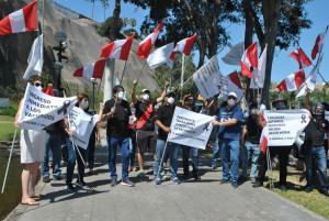 Industria de turismo de Perú protesta en las calles y reclama reactivación