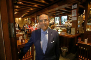 Fallece el ex presidente de los hosteleros sevillanos Juan Robles