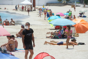 Mascarillas: las playas de Baleares y Canarias se salvan con excepciones