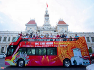 Vuelven los buses turísticos a decenas de ciudades