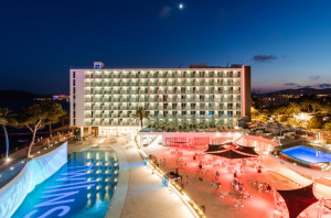 Sirenis reabre el 28 de mayo el hotel The Ibiza Twiins