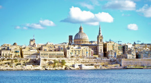 Malta prohíbe la entrada y salida del país a los no vacunados