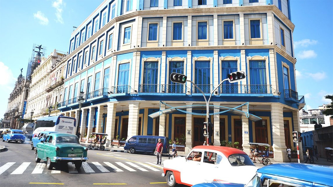 El tradicional hotel Telégrafo fue reconvertido para albergar el primer Axel Hotel de Cuba.