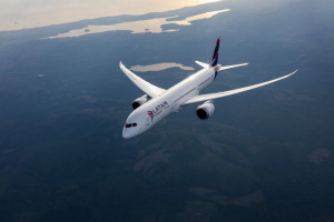 Operación mensual de LATAM Airlines crece de 37% a 46%
