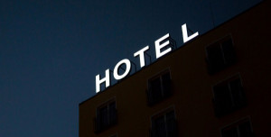 Los hoteleros dan la voz de alarma ante el riesgo de insolvencias
