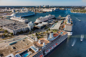 Justicia de EEUU levanta restricciones a los cruceros en la Florida