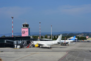La Coruña lanza su primer concurso de rutas aéreas para impulsar el turismo