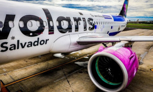 Volaris abre una filial con bandera de El Salvador y aceptará bitcoins