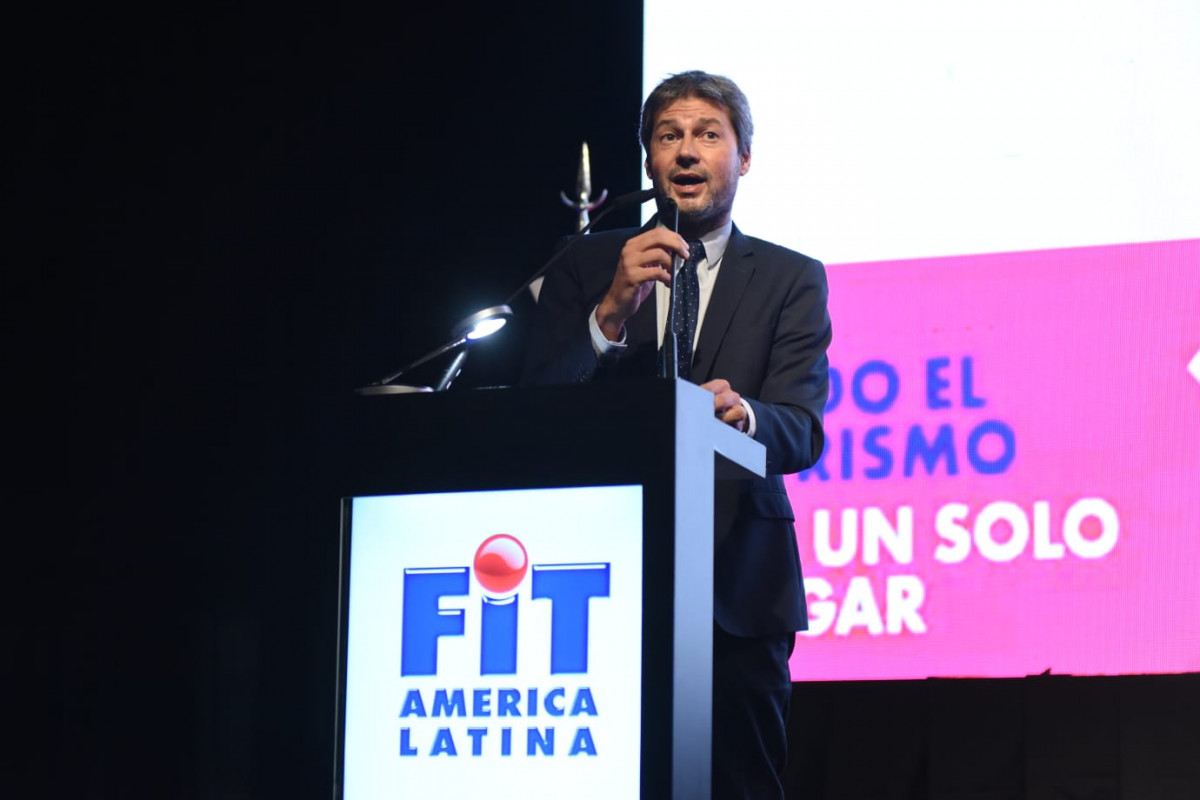 Ministro Matías Lammens en la inauguración de la FIT 2021.