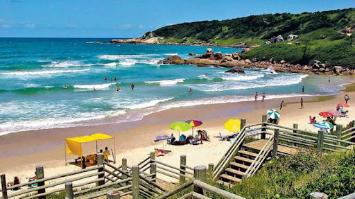 Praia do Rosa, Santa Catarina. Foto: Disfrutar Brasil