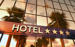 Solo dos de cada 10 cadenas hoteleras mantienen sus proyectos sin retrasos