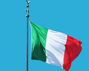 Italia reintroduce test para todos los viajeros de la UE
