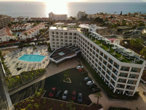 Canarian Hospitality inaugura su primer hotel en Adeje