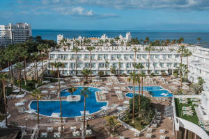 Iberostar vende el hotel Las Dalias en Tenerife