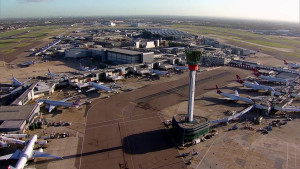El aeropuerto de Heathrow aumentará la tasa aeroportuaria en enero