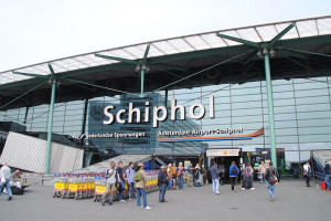 Un tribunal anula la orden de Países Bajos de reducir vuelos en Ámsterdam