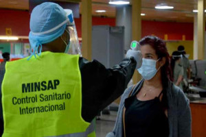 Cuba exige de nuevo PCR a los viajeros a partir del 5 de enero