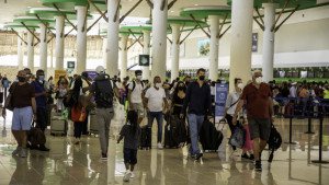 Ucranianos varados en República Dominicana se irán en vuelos humanitarios