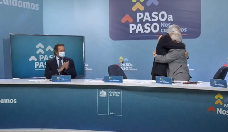 El presidente Piñera felicitó al ministro Paris y lo calificó como 'pequeño gigante