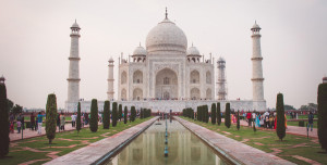 India reanuda vuelos internacionales y reabre a turistas de todo el mundo