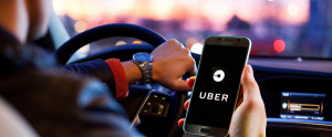 Uber y Lyft suben los precios en EEUU por aumento del combustible