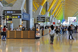Seis CCAA concentran el 97,9% de las llegadas internacionales en marzo