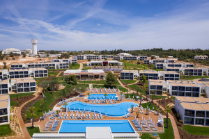 Azora compra el Pestana Blue Alvor, su cuarto activo hotelero en Portugal  