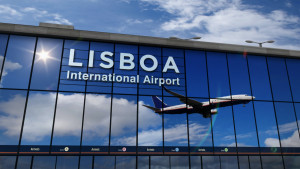 El aeropuerto de Lisboa achaca su caos al de otros aeródromos europeos