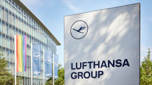 Lufthansa reduce un 82% sus pérdidas en el primer semestre   