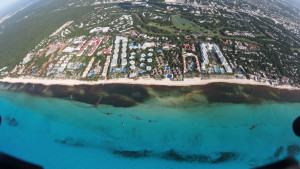 Riviera Maya: sargazo, de amenaza para el turismo a peligro ambiental