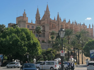 Baleares comprará hoteles y locales de turismo de excesos para cerrarlos