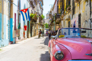 Cuba roza el millón de turistas internacionales hasta agosto   