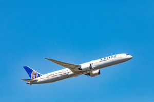 United Airlines hace un pedido "histórico" de 100 Dreamliners a Boeing