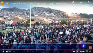 Cientos de turistas atrapados en Perú por el cierre de aeropuertos y vías