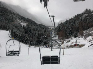 Una estación de esquí del Pirineo cierra al no poder producir nieve