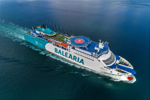 Baleària aprueba un aumento salarial del 12% en el nuevo convenio de flota