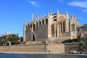 Las OTA y turoperadores lideran las reservas de Semana Santa en Baleares   