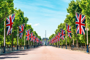 La coronación de Carlos III y Eurovisión disparan los viajes a Reino Unido 