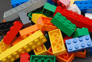 ¿Partes de avión fabricadas con Lego?