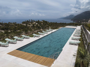 ¿Cómo es por dentro el hotel de Richard Branson en Mallorca?   