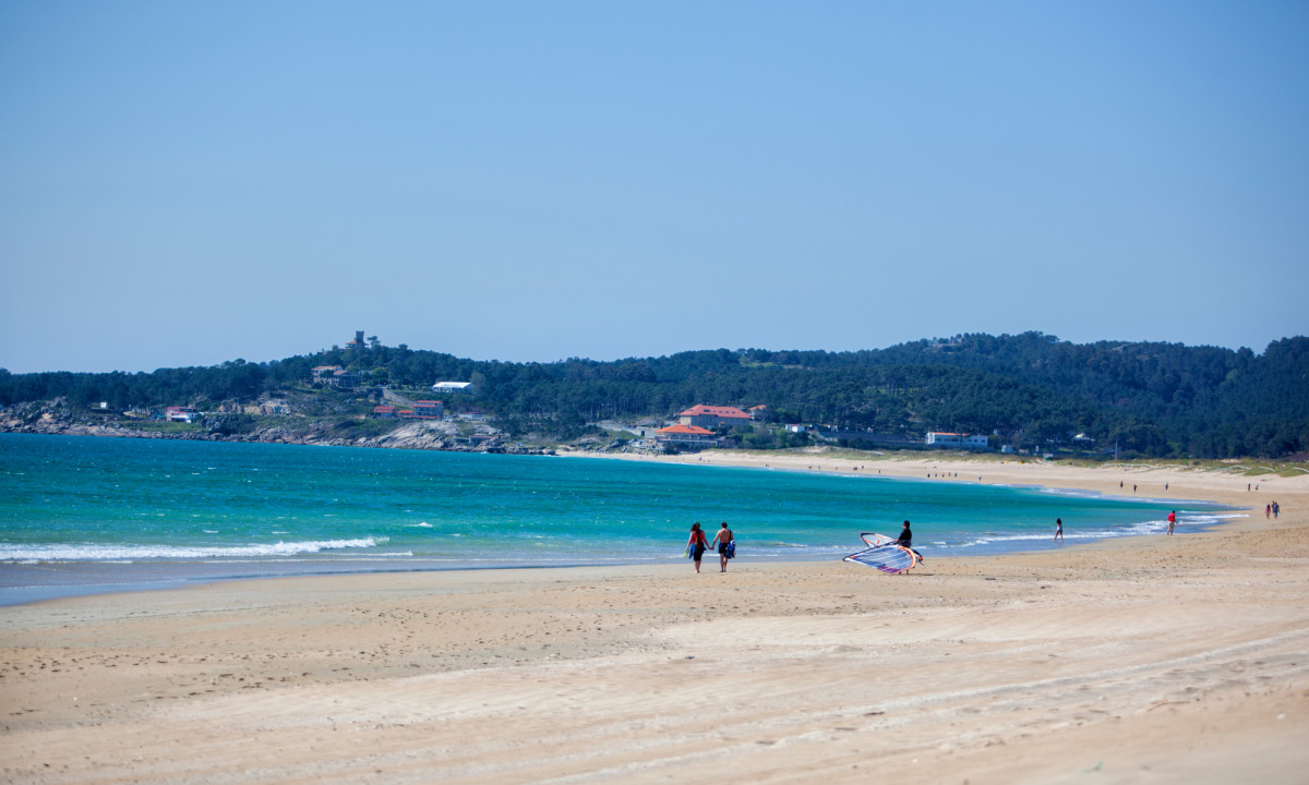 Faros y playas salvajes para descubrir Galicia