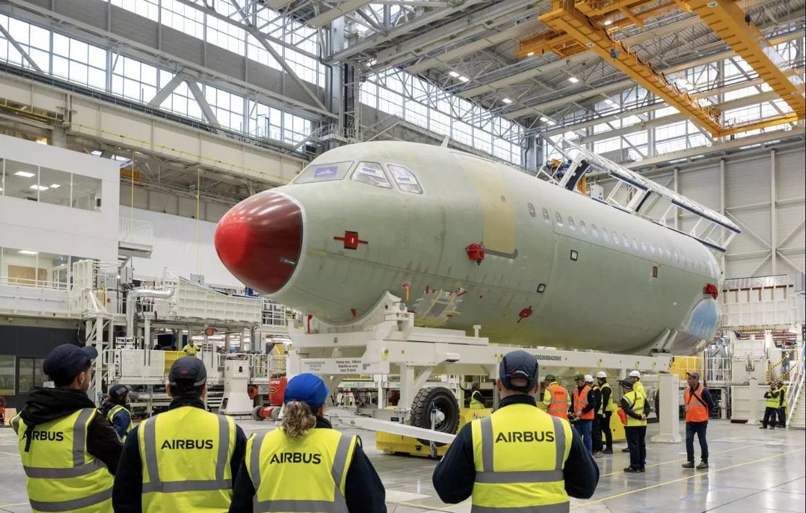 Airbus aumenta beneficios y su rival Boeing reduce pérdidas