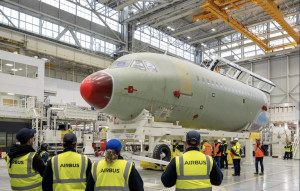 Airbus aumenta beneficios mientras su rival Boeing reduce pérdidas