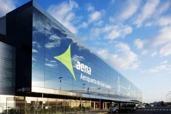 Aena pide responsabilidad a Iberia con sus trabajadores y pasajeros