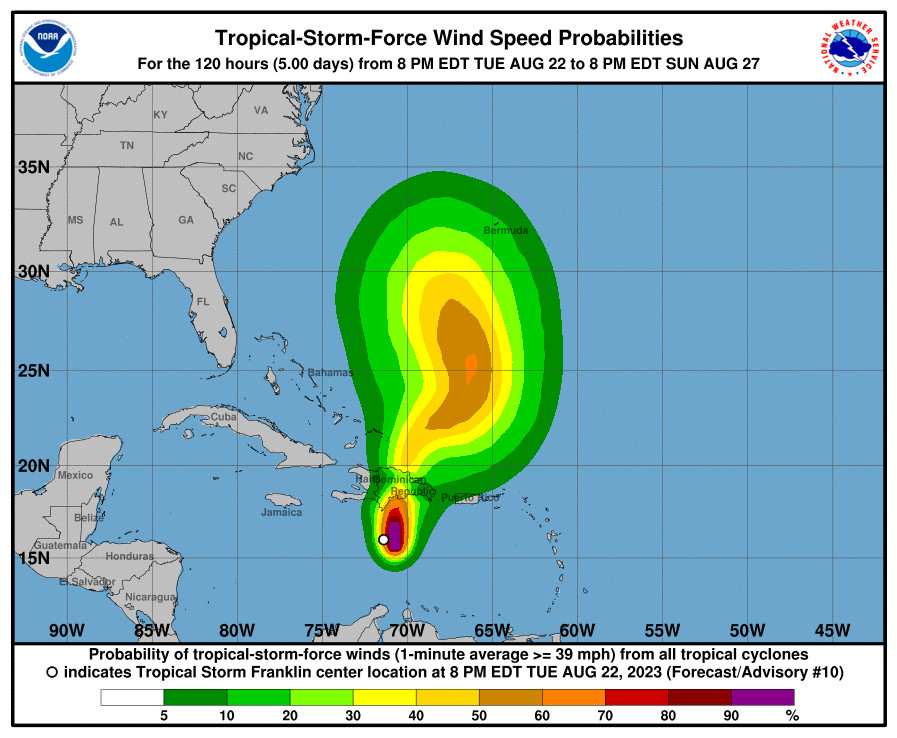 La tormenta Franklin obliga a cerrar aeropuertos en la República Dominicana