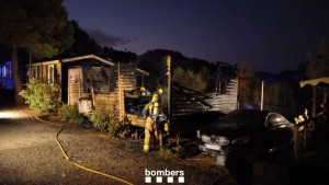 Muere una niña en el incendio de un bungalow en un camping de Tarragona