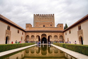 Desmienten que la Alhambra esté medio cerrada por falta de personal