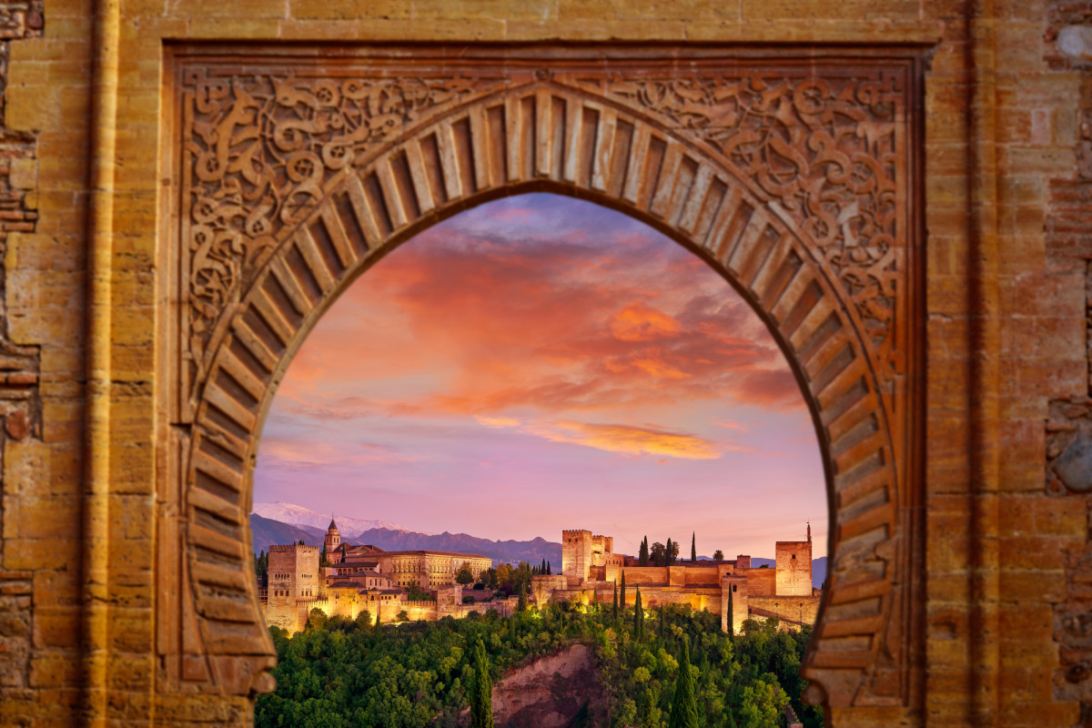 La Alhambra cerrará al público en octubre, ¿por qué?