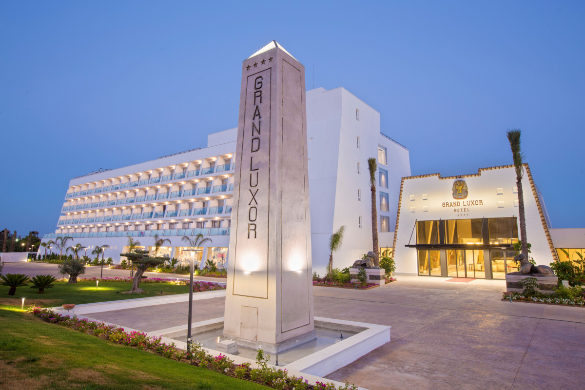 El Grand Luxor Hotel & Village de Benidorm tiene nuevo gestor
